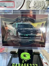 2025 Panini Select - Pit Road Brad Keselowski, Brad Keselowski #152 Maroon Prizm