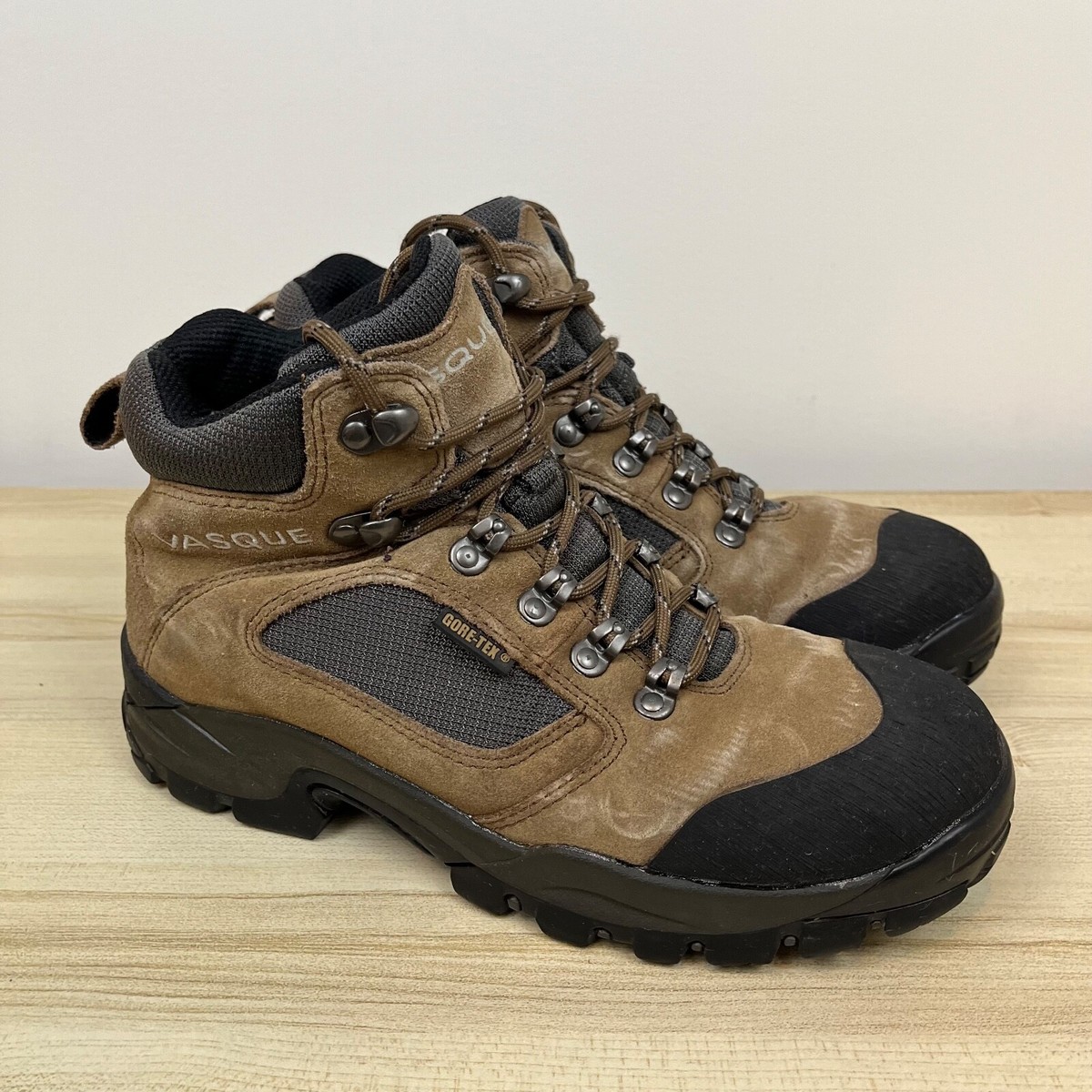 VASQUE Boots Womens Size Med Brown Ranger Hiking Trail Outdoor Goretex GTX