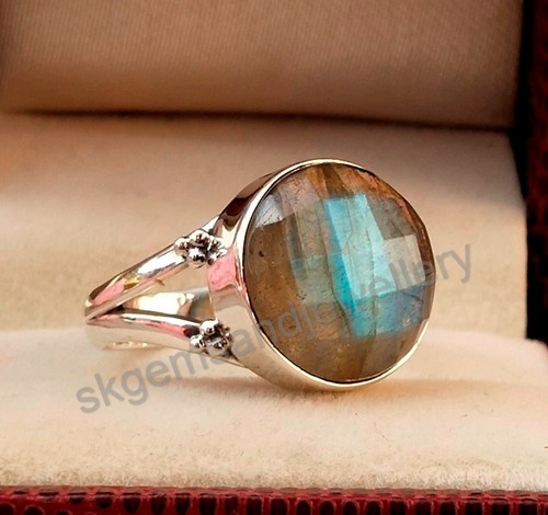 Labradorite Ring 925 Sterling Silver Ring Checker Cut Gemstone Ring All Sizes - Picture 3 of 9