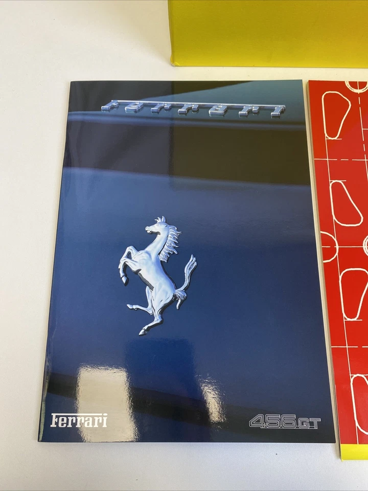 Ferrari 456GT y F355 Berlinetta 1994 folletos de ventas Foto 2 de 4