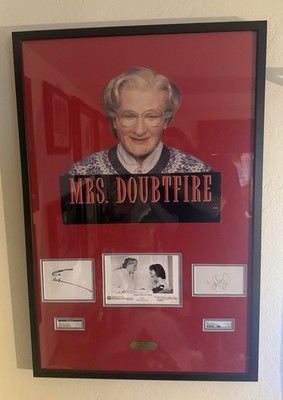 Robin Williams Autograph Display Mrs Doubtfire PSA DNA Sally Field Signed Auto
