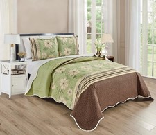 Grand Linen 3-Piece King Size Wave Edged Oversized Quilt Set 120 Inch X 106