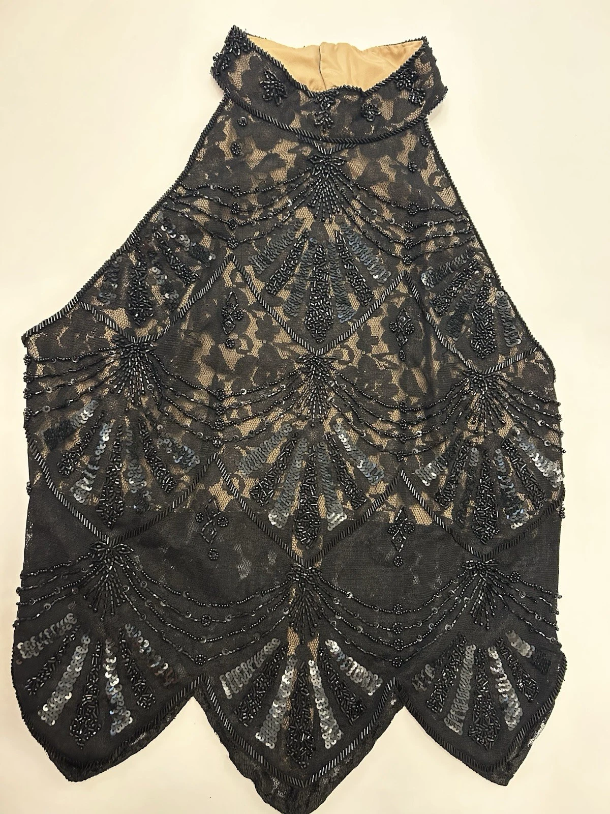 CACHE Top Sequins Beaded Black Sleeveless Floral Sheer Medium Great Condition