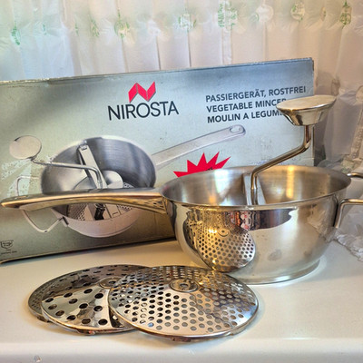 NIROSTA Passiermühle Edelstahl manuell mit Kurbel & 3 austauschbaren Scheiben
