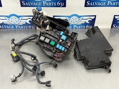 2007 Lexus GS450H Engine Fuse Box w/ Diver Side Headlight Harness - 193k