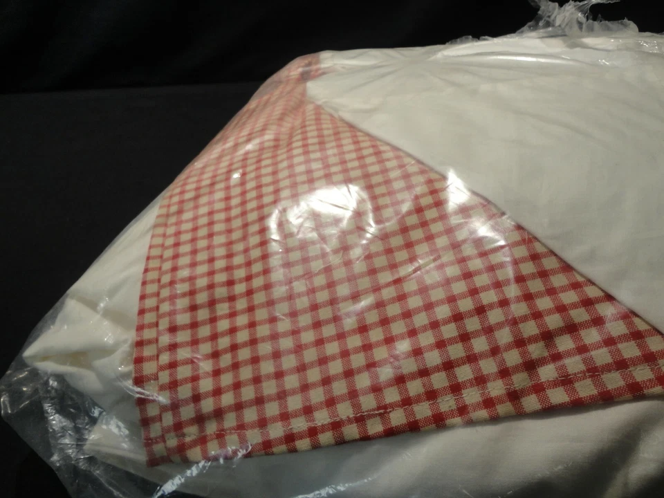 Falda de cama de algodón plisada a cuadros talla king con volantes antipolvo  Foto 4 de 4