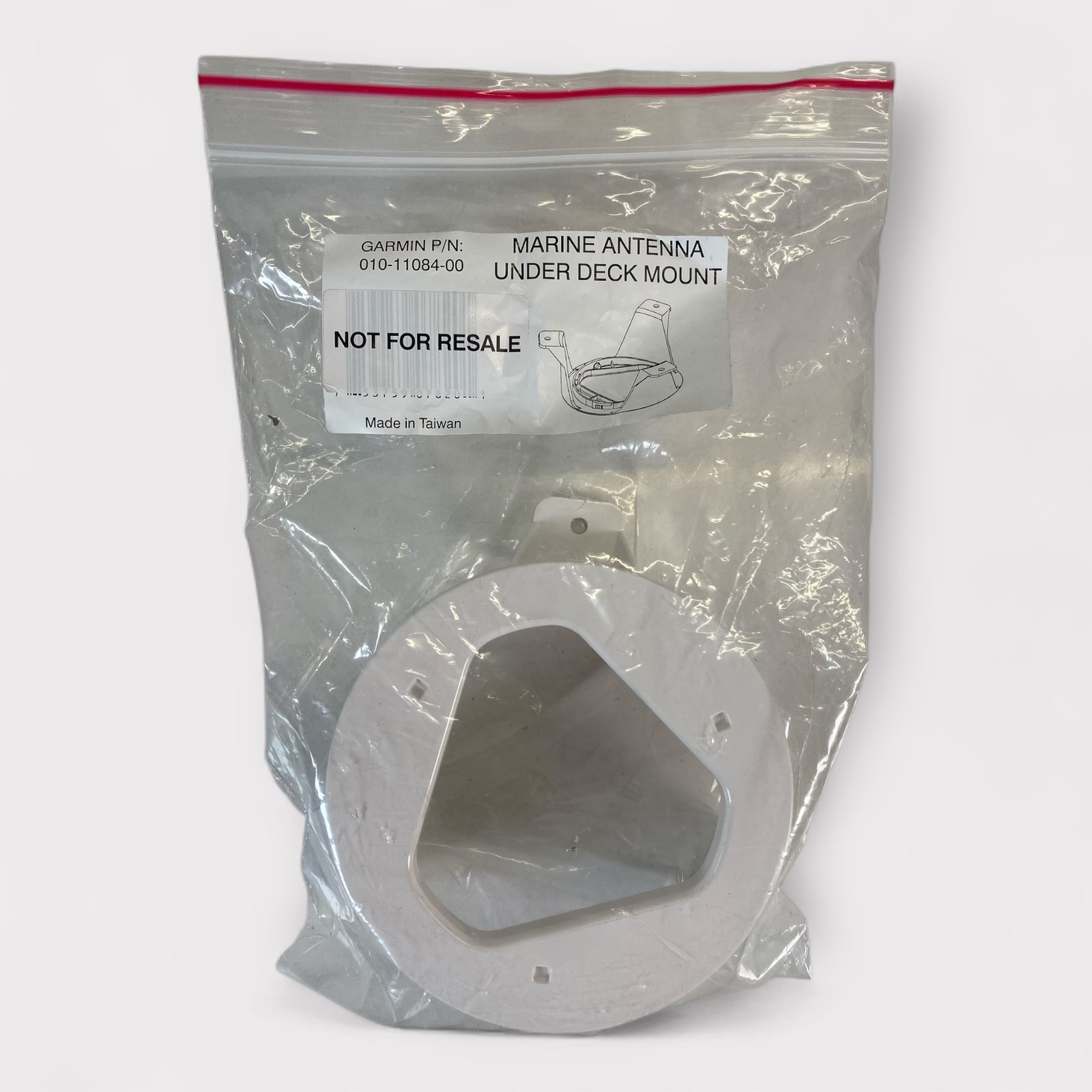 Garmin 010-11084-00 Marine Antenna Under Deck Mount - White **New**