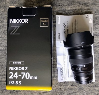 Nikon NIKKOR Z 24 70 mm 1:2,8 S Objektiv - Schwarz (JMA708DA)