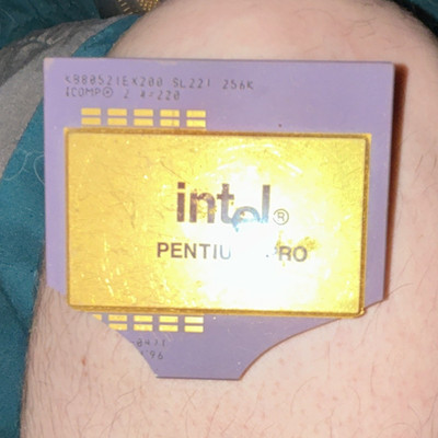 Intel Pentium Pro 200MHz Socket 8 CPU 256KB Cache KB80521EX200