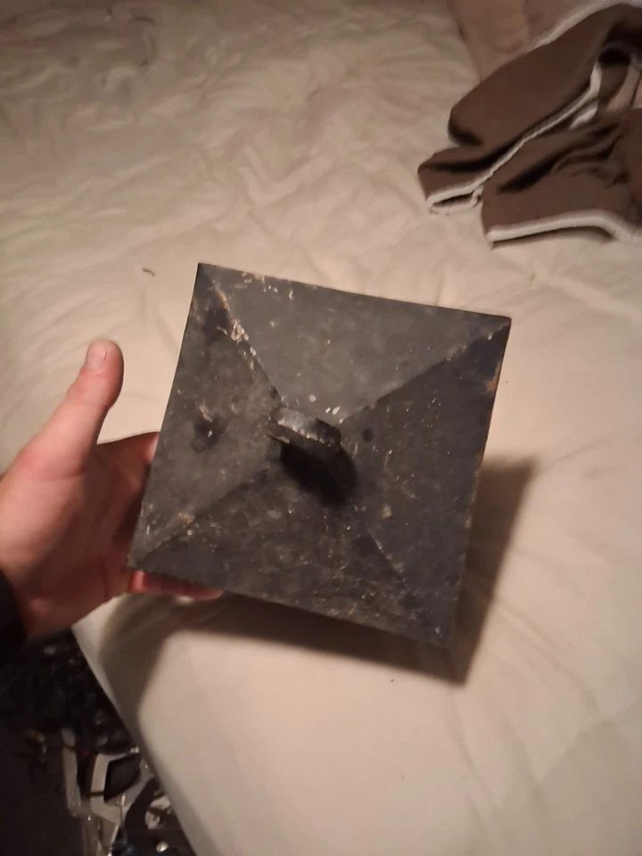 Linterna de jardín de hierro fundido estilo japonés de colección pagoda hoja de uva lámpara pátina oxidada Foto 4 de 4