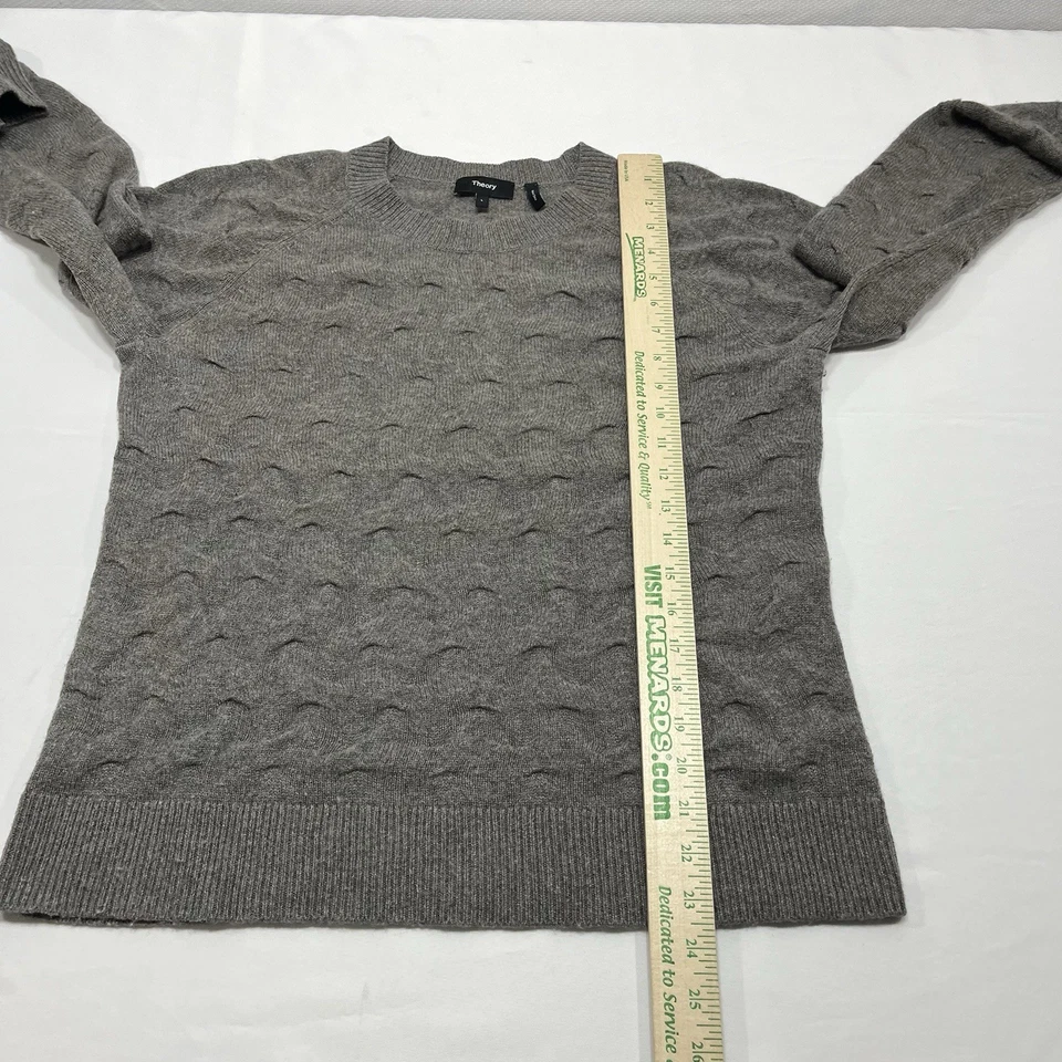 Suéter feminino Theory gola redonda bege cor cinza 100% cashmere tamanho grande FLAW - Imagem 4 de 4