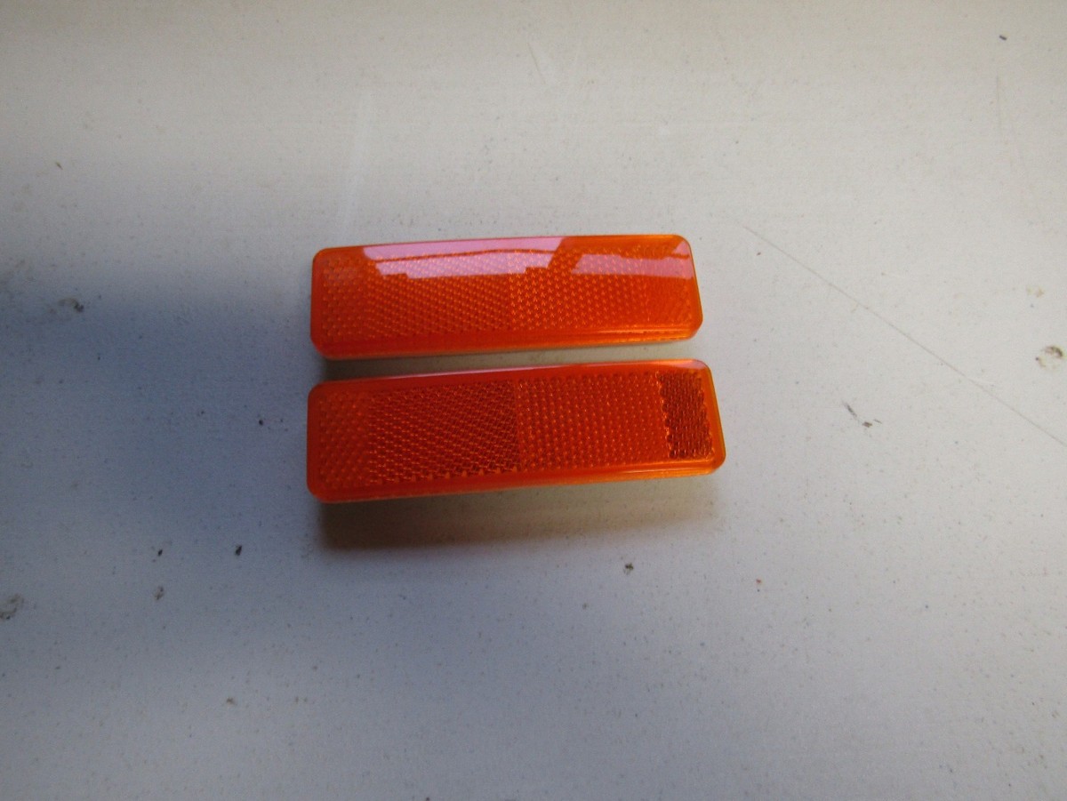 Fits 69 Dart Roadrunner Cuda Coronet Amber Side Marker Light