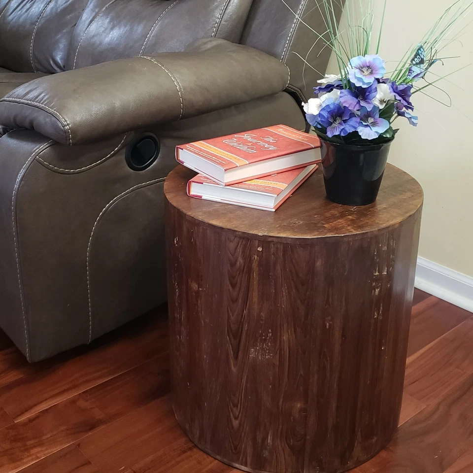 Reclaimed round 18 inch Side table | Accent Table | End Table - Image 2 of 4