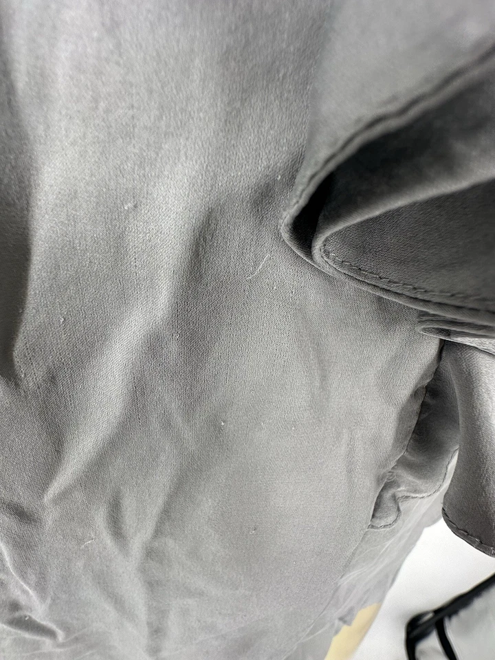 Camiseta sin mangas halógena mediana para mujer mezcla de seda con volantes cuello en V gris cremallera lateral 14-21 Foto 2 de 4