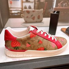 NWT COACH WOMEN Clip Low Top Sneaker In Signature Canvas With Wild Strawberry