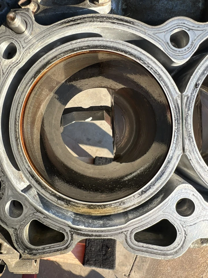 Nissan 350Z Infiniti G35 VQ35DE 2003-2006 cilindro de motor con bloque de red OEM 311 Foto 2 de 4