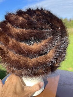 Franklin Simon Women’s 21” Mink Fur Hat Brown Vintage Salon VINTAGE UNUSUAL FRANKLIN SIMON DARK MINK FUR HAT VINTAGE  main image 2