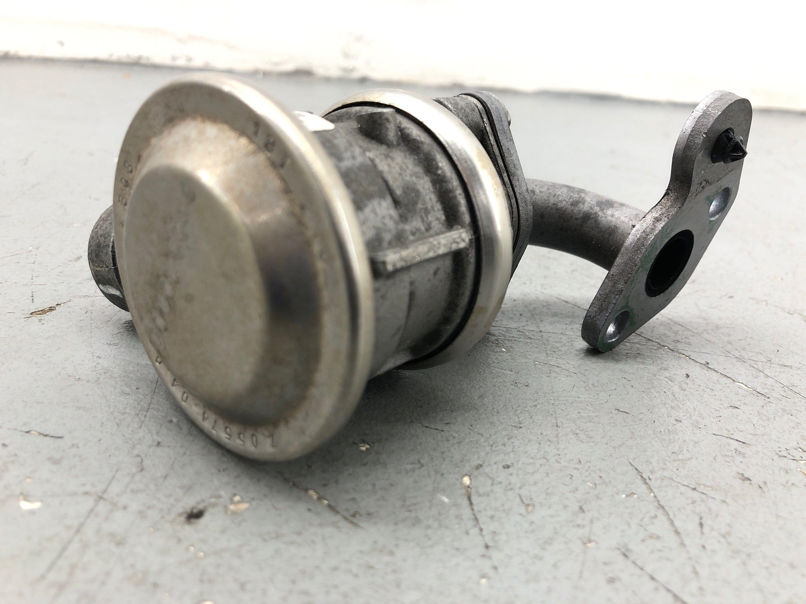 2020-2023 MCLAREN GT 4.0L ENGINE LEFT SIDE AIR PUMP VALVE 4210901935 OEM 2021