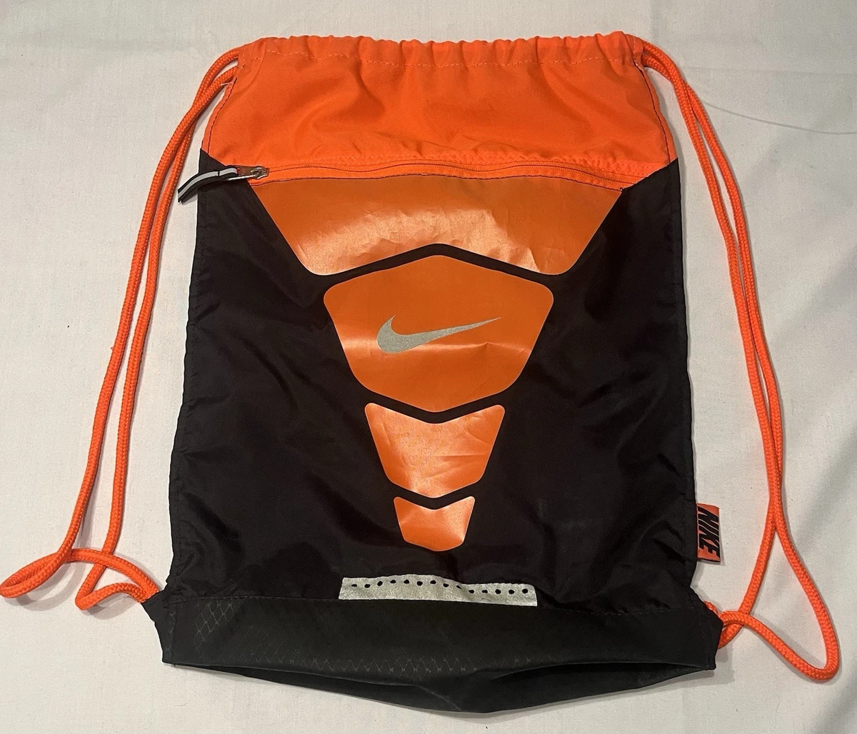 basic north face backpack green The North Face Base Camp Daypack in New Taupe Green