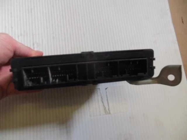 Computadora ABS 2001 Lexus IS300 89540-53050 Foto 2 de 2