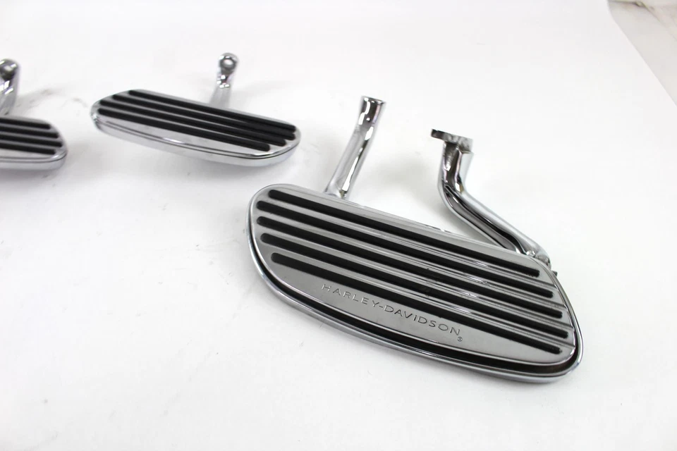 2006 06 Harley FLHTCUSE SE Electra Glide Streamline Floor Board Full Set - Image 2 of 4