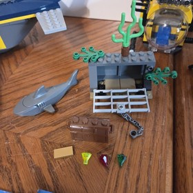 LEGO City: Deep Sea Operation Base (60096) 100% Complete Set + Manual + Minifigs
