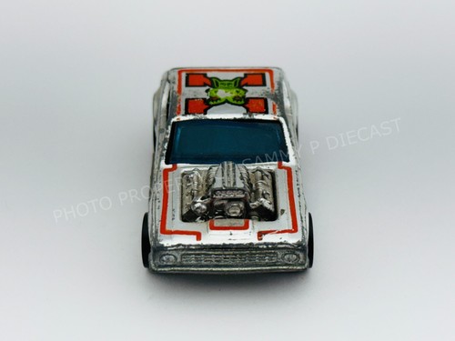 Hot Wheels Redline GREMLIN GRINDER Green Red Tampo Super Chromes Nice !! - Picture 3 of 5