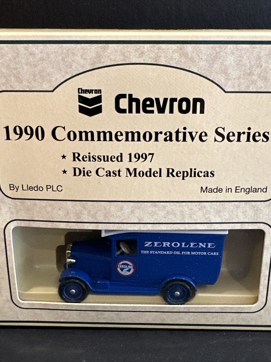 コレクション 1962's CHEVRON GAS&OIL CO, LOT OF 3 MADE IN ENGLAND CHEVRON COMMEMORATIVE MODEL DIECAST