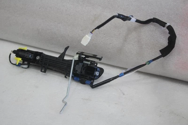 Lexus RX450H 2014 lado del pasajero derecho manija de puerta delantera azul marino profundo 8V3 Foto 2 de 4