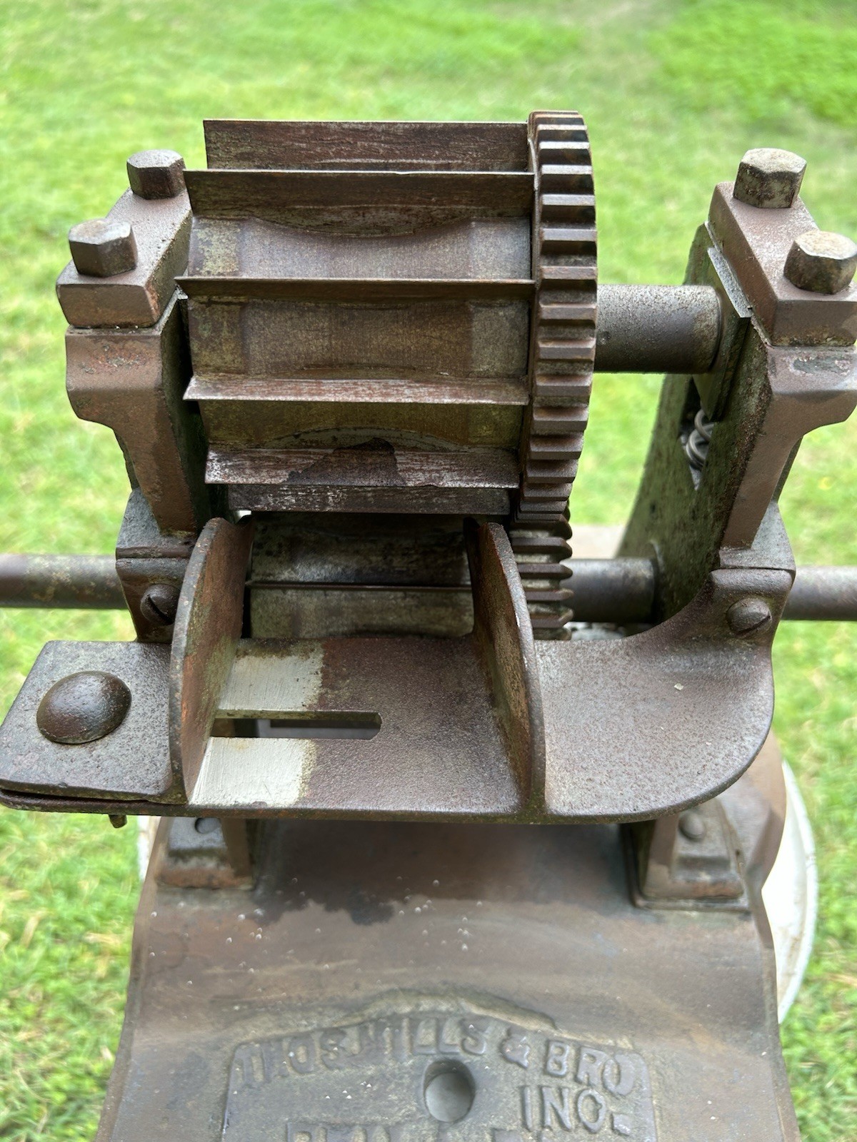 Circ 1900-1920's Antique Thomas Mills Bros. Taffy Kiss Candy Cutter Machine