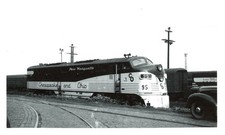 VINTAGE BW RAILROAD PHOTO C&O PERE MARQUETTE RAILWAY 95 Detroit MICHIGAN EMD E7A