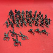 VTG Lot Green Painted US Plastic Army Men Toy Soldiers Hong Kong  2