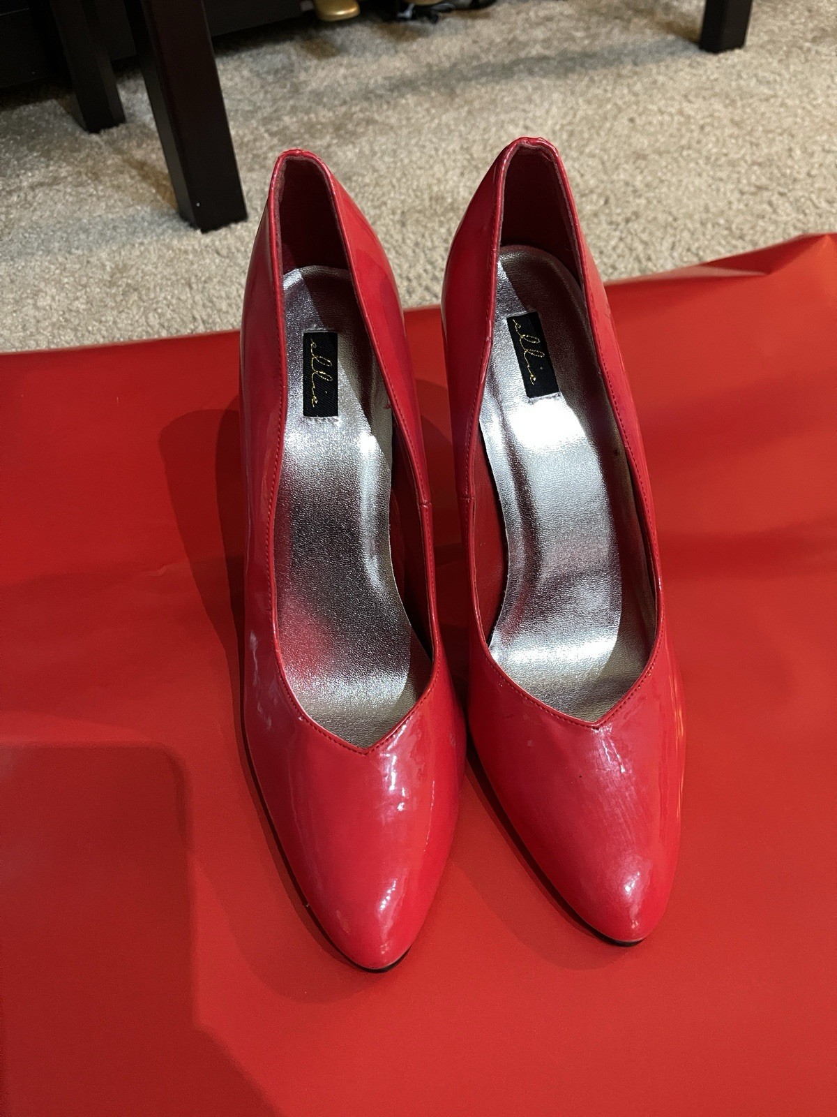 Ellie Women’s Shoes red patent leather pumps Size 10 New