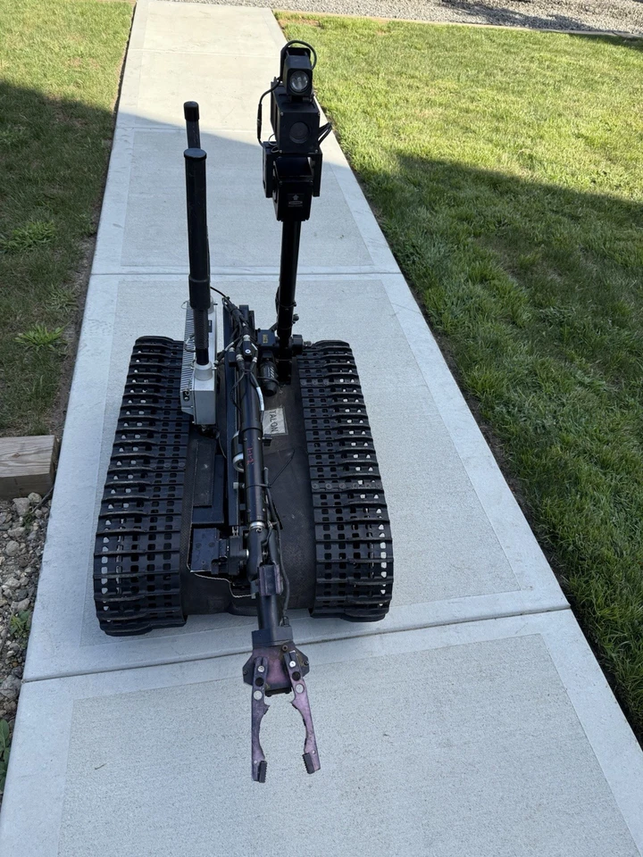 Foster Miller Mtrs Talon 4 Tactical Robot, Packet Multi Mission Robot - Image 2 of 4