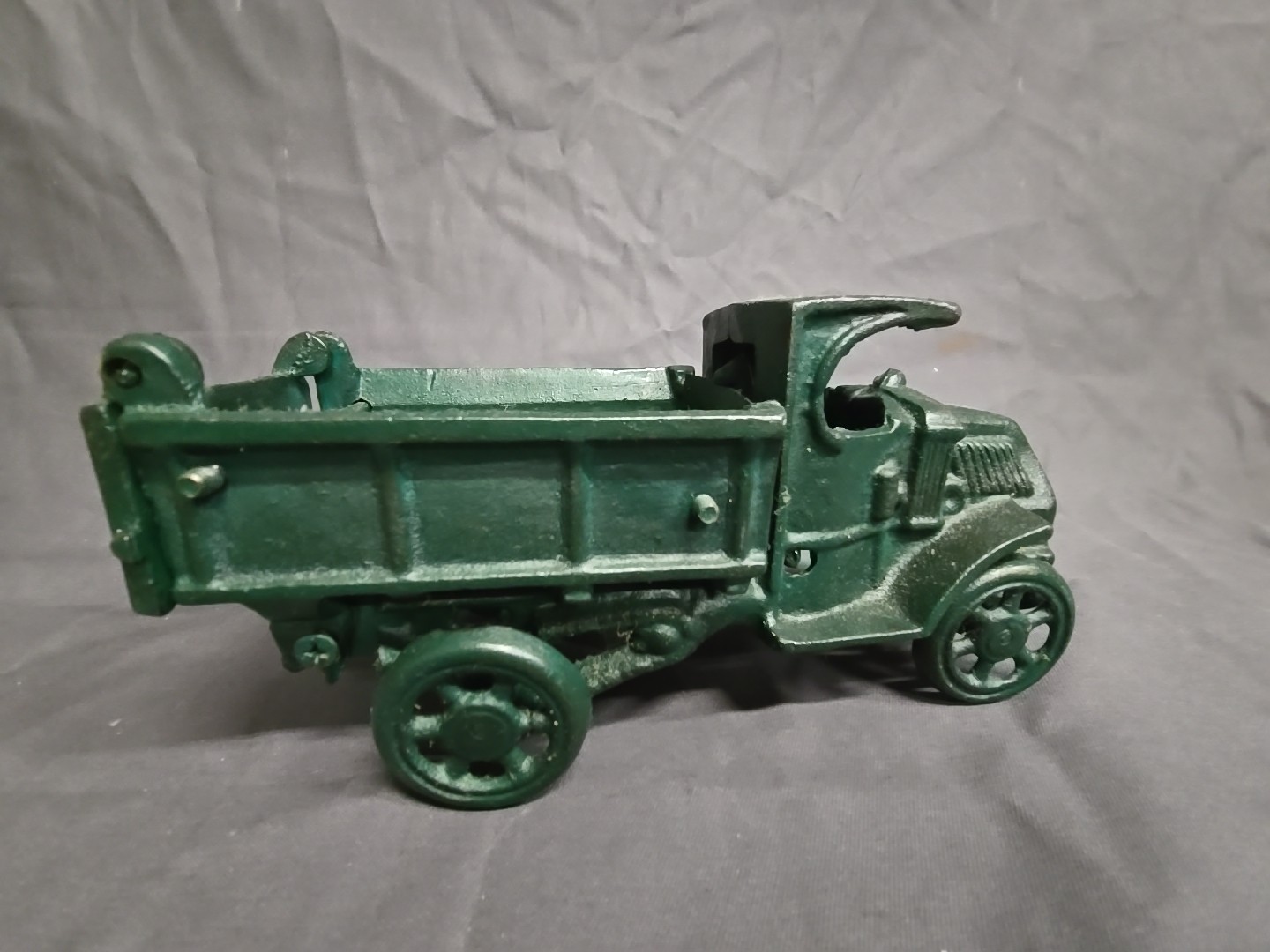 Picture 3 of 6