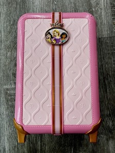 Disney Princess Style Collection Play Suitcase!! Great Condition!