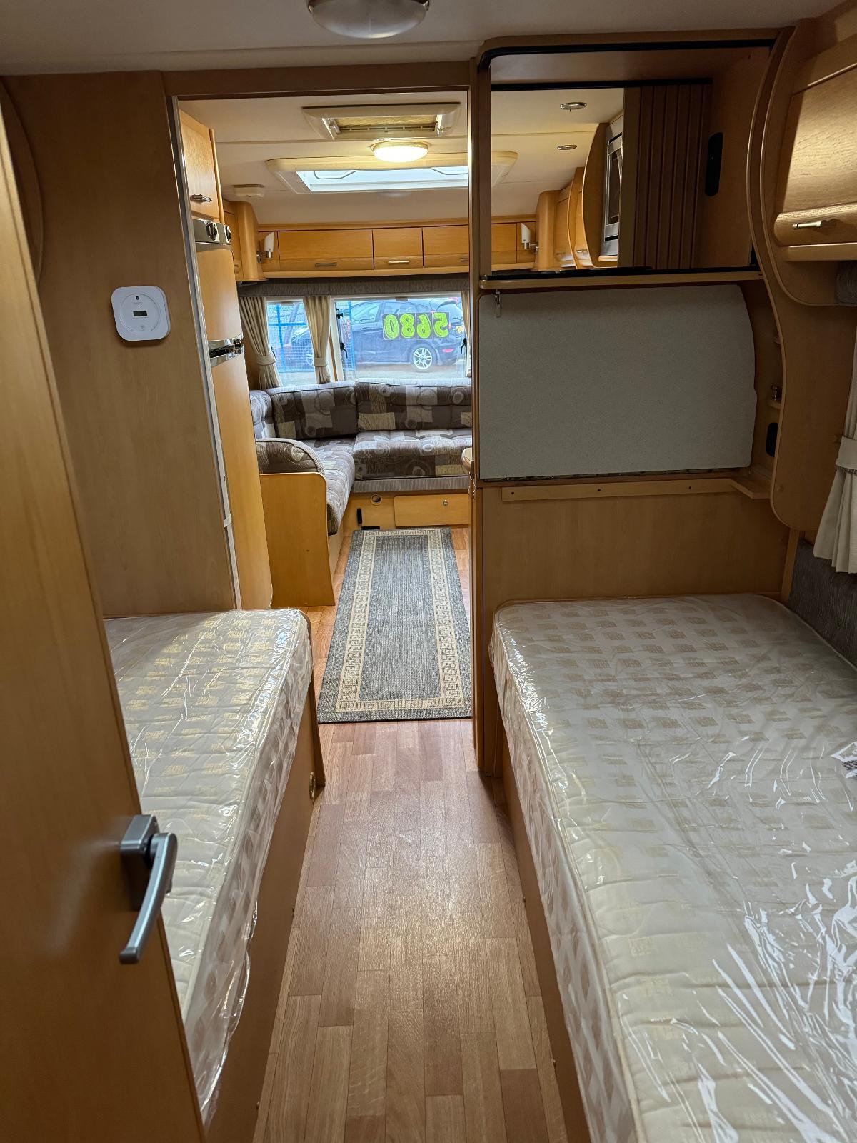 Elddis Super cyclone, Yr2008, t/axle, fixed single beds eBay