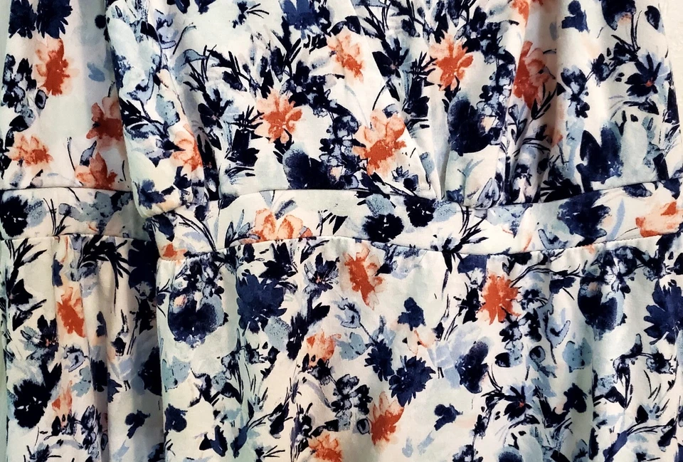 Camisón corto Sleep By Cacique floral para mujer talla 18/20 Foto 4 de 4