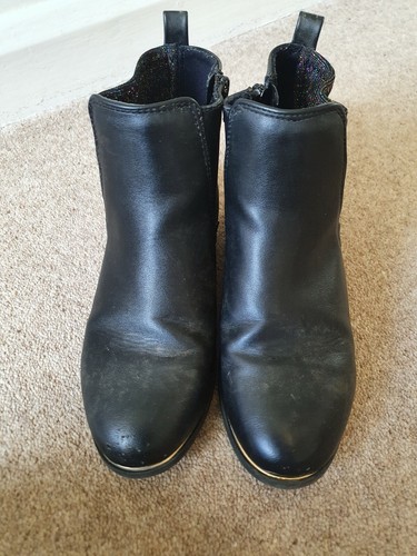 Girls size 3 ankle boots TU black with 