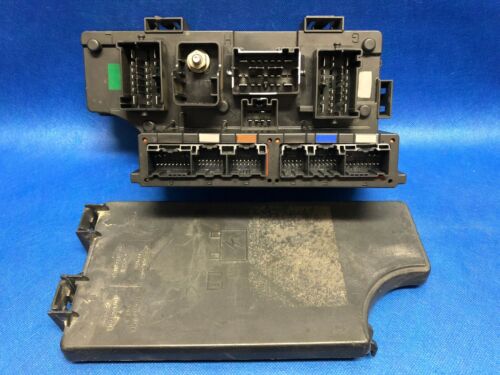 08-09 SEBRING AVENGER FUSEBOX FUSE BOX RELAY TIPM MODULE BCM 68028008AD - Picture 3 of 6