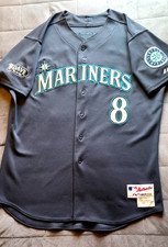 2011 SEATTLE MARINERS CARLOS PEGUERO #8 GAME-ISSUED MLB HOLO NIEHAUS PATCH