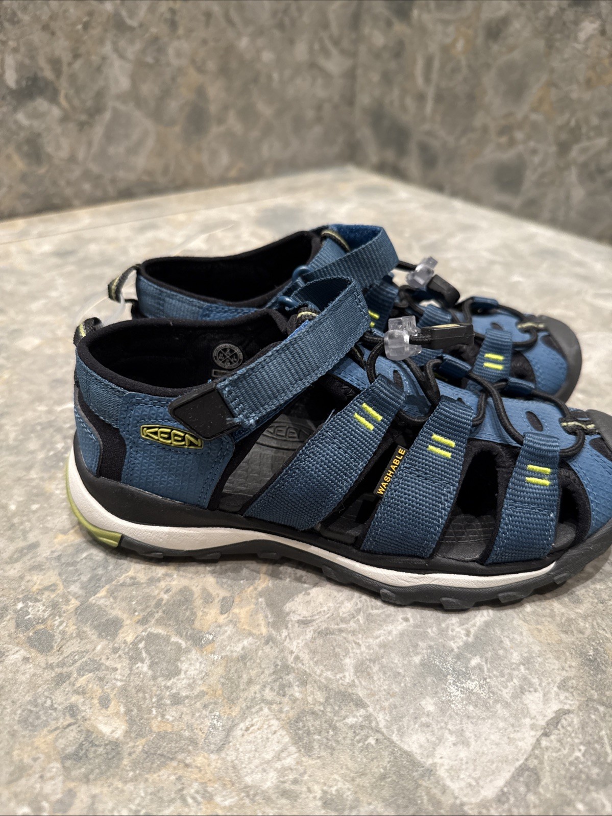 Nuovi sandali da trekking Keen giovanili bambini taglia 2 blu nero scarpe impermeabili ragazzo ragazza