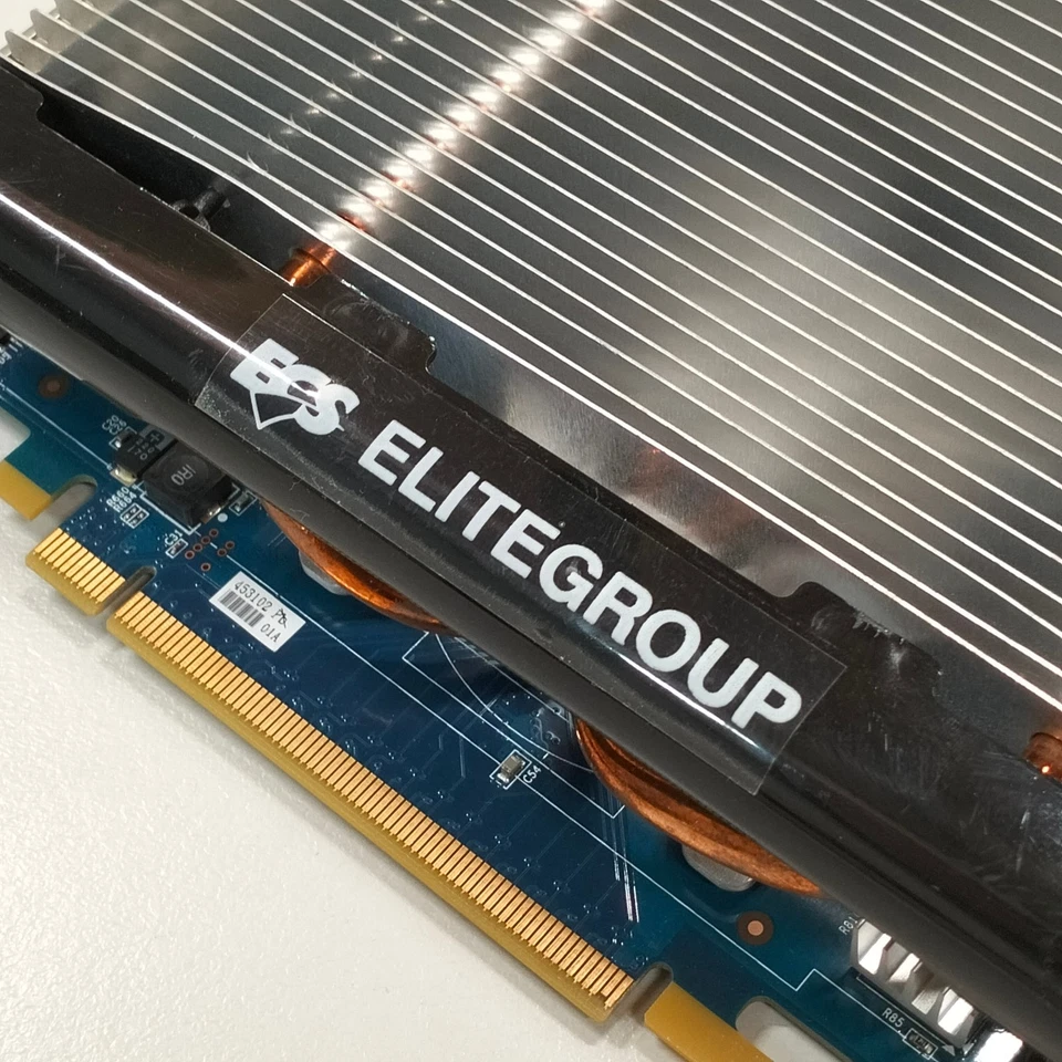 ECS EliteGroup NVIDIA 9600GT 512MB DDR3 PCIe 2.0 x16 Passive Cooled Graphics GPU - Image 3 of 4