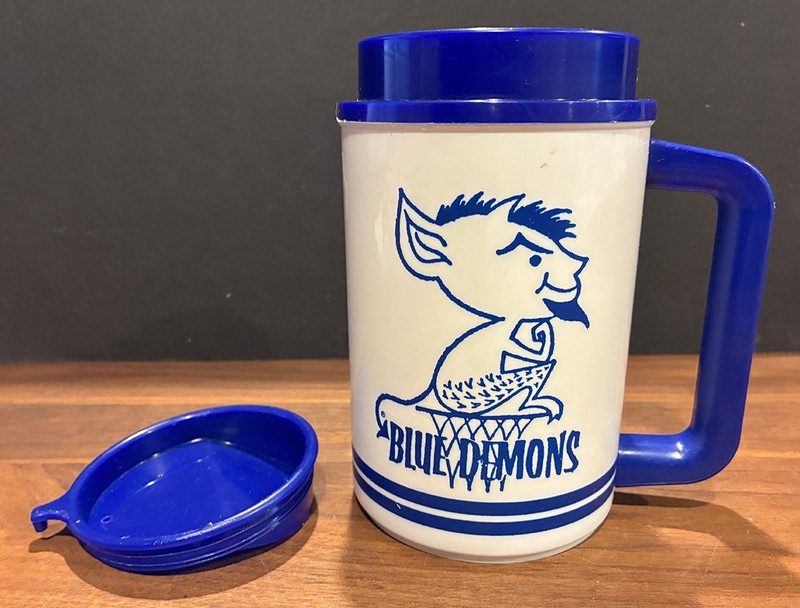 VINTAGE 1980’s DePaul University Blue Demons / Old Style Plastic 22oz Thermo Mug