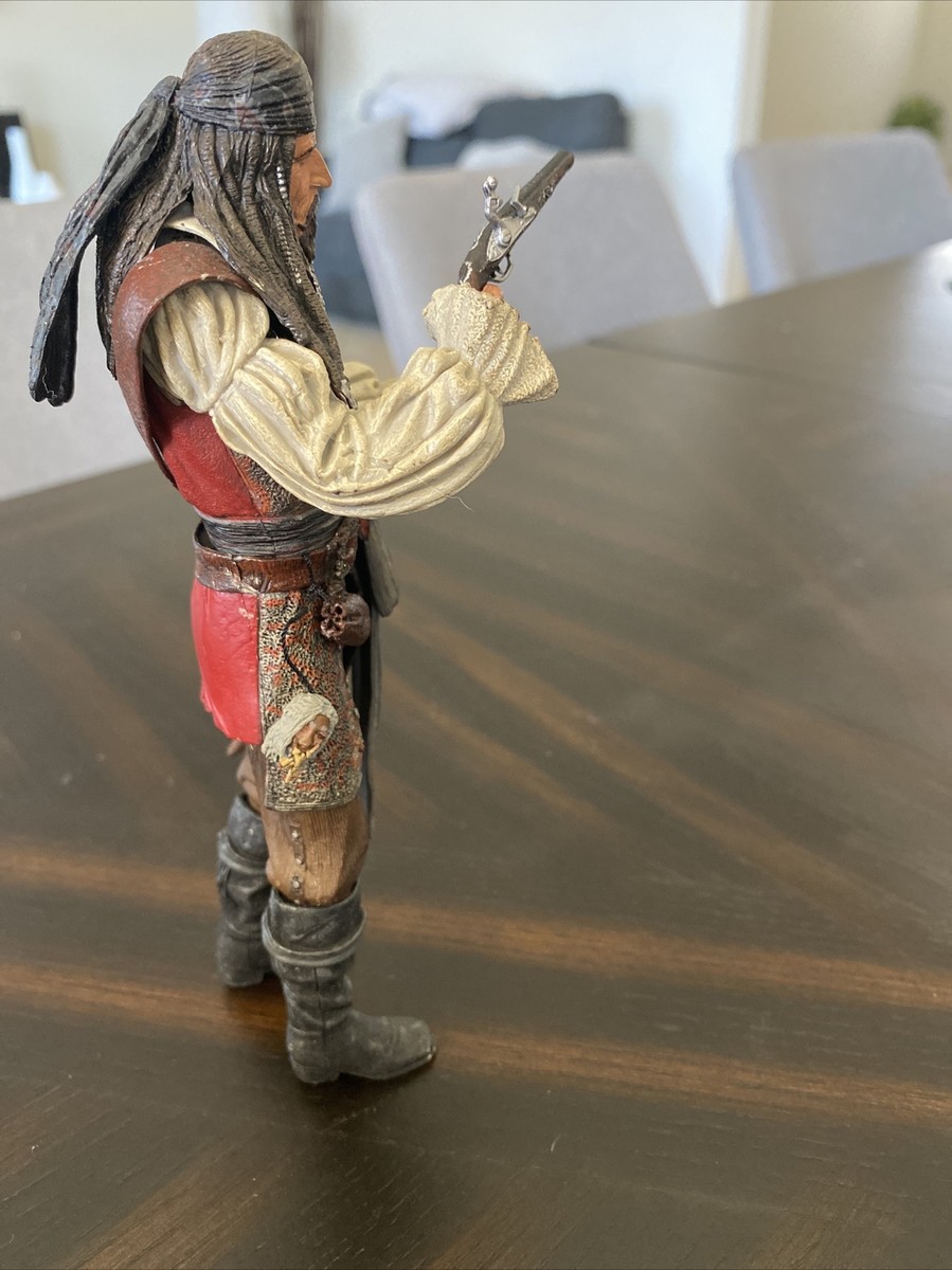 CAPTAIN EDWARD TEAGUE PIRATES OF THE CARIBBEAN AT WORLDS END