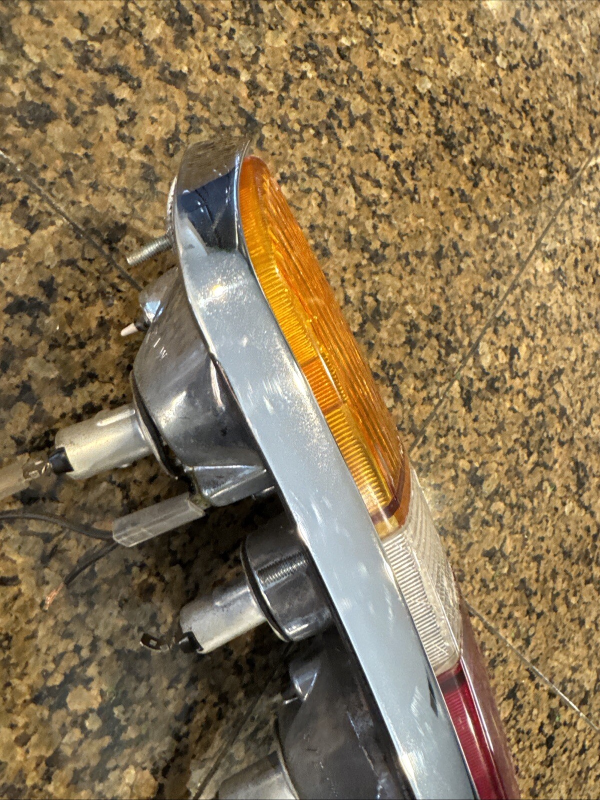 1974-1980 ROLLS ROYCE SILVER SHADOW II BENTLEY LUCAS TAIL LIGHT LAMP ASSEMBLY