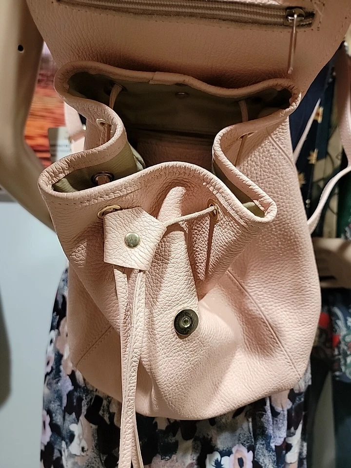 Vera Pelle Pink Pebbled Leather Made In Italy Backpack Convertible Adjustable - Image 2 of 4