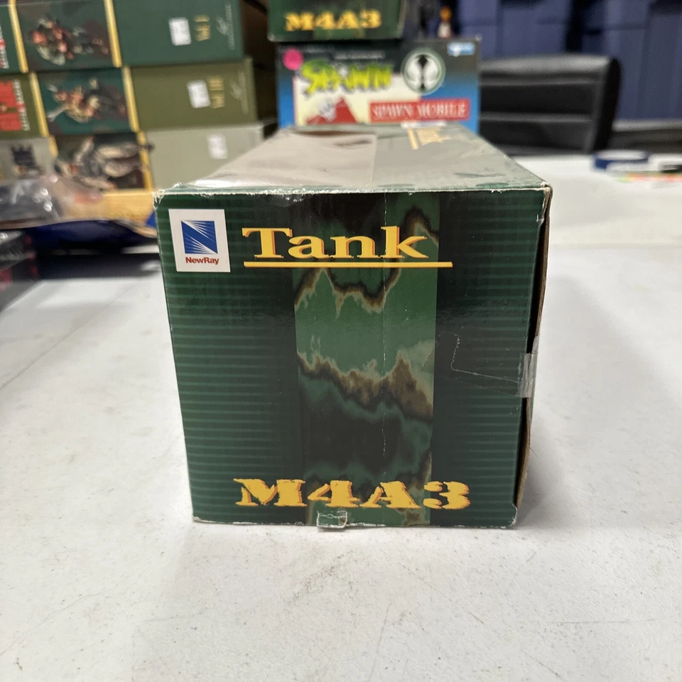 New ray tank m4a3 battery operation (h75) - Image 4 of 4