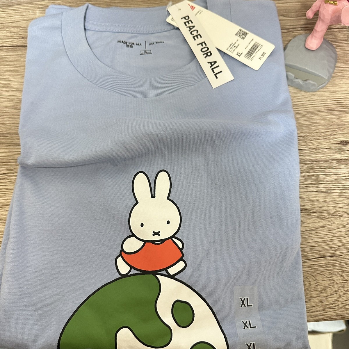 NEW UNIQLO UT PEACE FOR ALL MIFFY Short Sleeve T-shirt blue NEW UNIQLO UT PEACE FOR ALL MIFFY Short Sleeve T-shirt blue