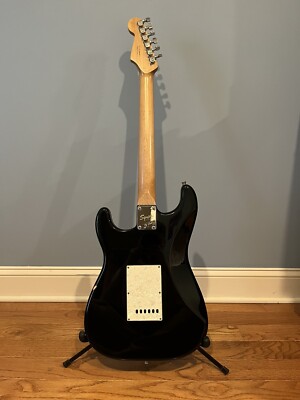 Fender squierエレキギター Stratocaster Fender Squier Electric Guitar and stand. 885978140947| eBay